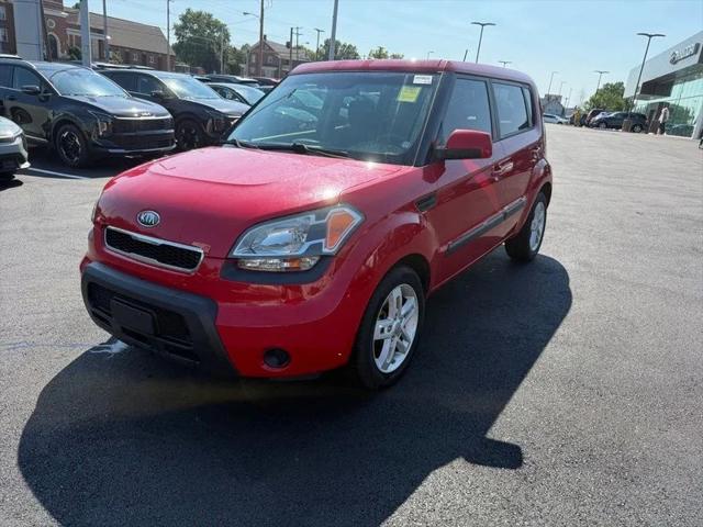2011 Kia Soul + 2011 Kia Soul +
