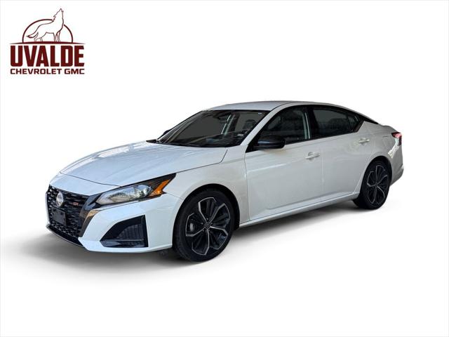 2024 Nissan Altima SR FWD for sale in Uvalde, TX