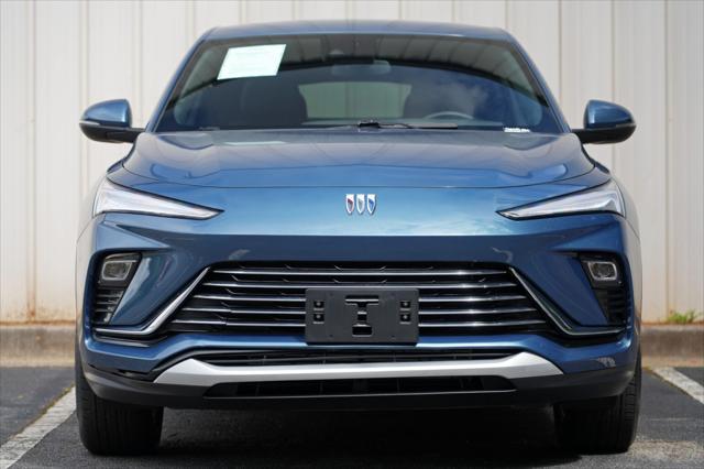 2024 Buick NV Preferred FWD