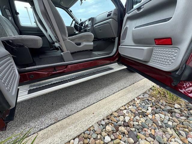 2000 Ford F-250 XLT 4dr Extended Cab SB