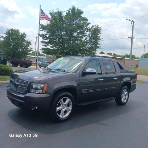 2011 Chevrolet Avalanche LS for sale in Waukesha, WI