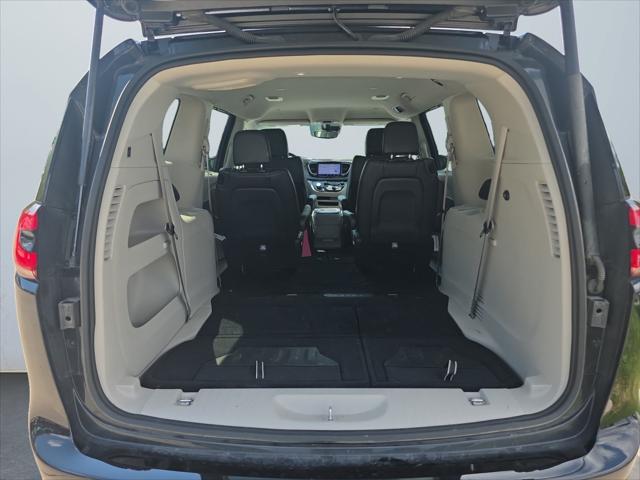 2023 Chrysler Pacifica Touring L AWD