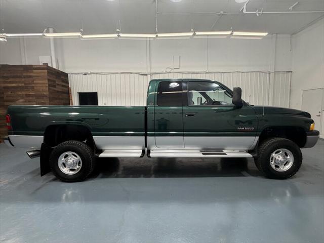 2001 Dodge Ram 2500 SLT Plus 4x4 5.9L CUMMINS DIESEL/ONLY 59,000 MILES