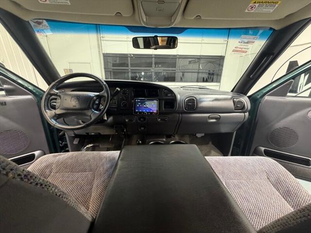 2001 Dodge Ram 2500 SLT Plus 4x4 5.9L CUMMINS DIESEL/ONLY 59,000 MILES