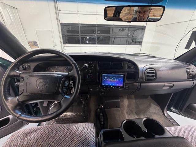2001 Dodge Ram 2500 SLT Plus 4x4 5.9L CUMMINS DIESEL/ONLY 59,000 MILES