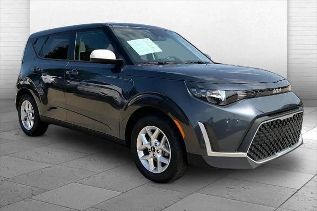 2025 Kia Soul LX for sale in Lawrence, KS