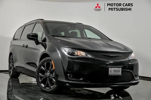 2019 Chrysler Pacifica Touring Plus for sale in Aurora, IL