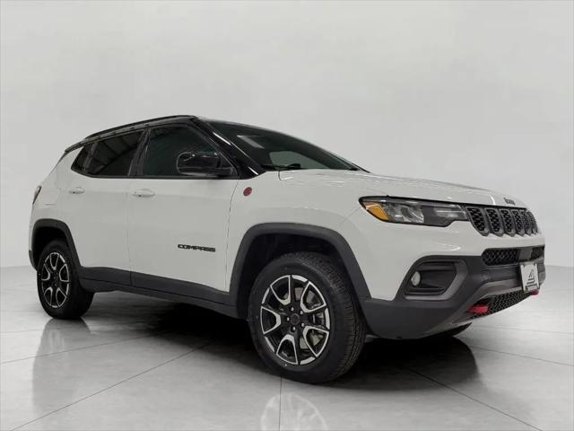 2025 Jeep Compass Trailhawk 4x4 for sale in Green Bay, WI