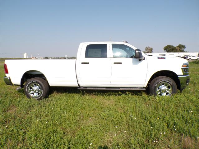 2026 Ram 2500 Tradesman Crew Cab 4x4 8 Box
