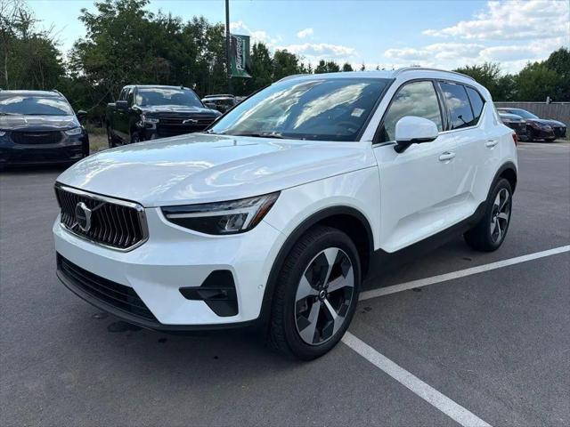 2024 Volvo XC40 B5 Plus Bright Theme for sale in Fort Wayne, IN