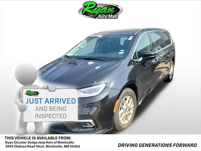 2023 Chrysler Pacifica Touring L for sale in Monticello, MN