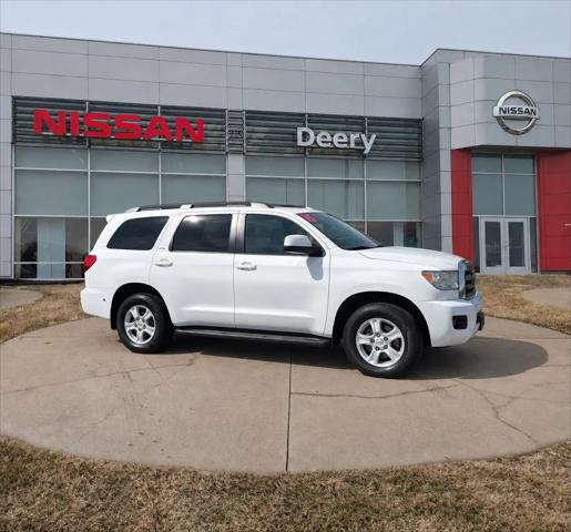 2015 Toyota Sequoia SR5 5.7L V8 for sale in Dubuque, IA