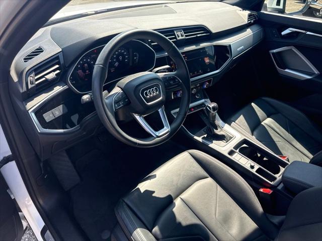 2025 Audi Q3 Premium 45 TFSI S line quattro Tiptronic