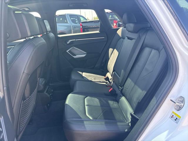 2025 Audi Q3 Premium 45 TFSI S line quattro Tiptronic