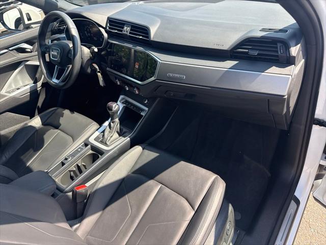 2025 Audi Q3 Premium 45 TFSI S line quattro Tiptronic