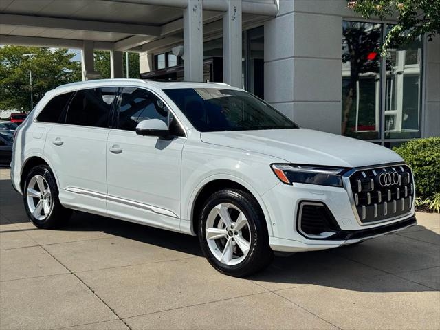 2025 Audi Q7 Premium 45 TFSI quattro Tiptronic