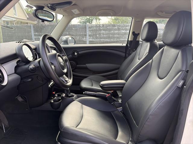 2011 MINI Cooper Base
