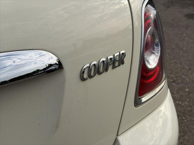 2011 MINI Cooper Base