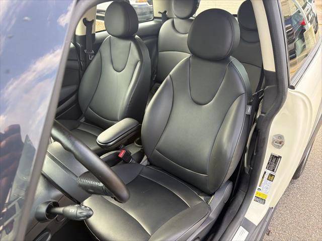2011 MINI Cooper Base