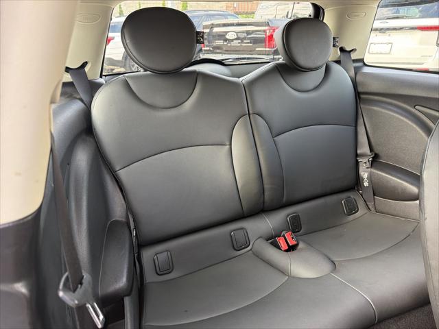 2011 MINI Cooper Base