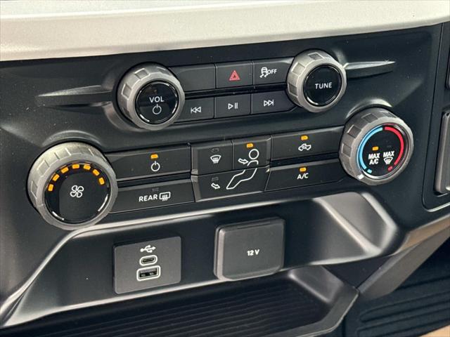 2026 Ford 600 XLT