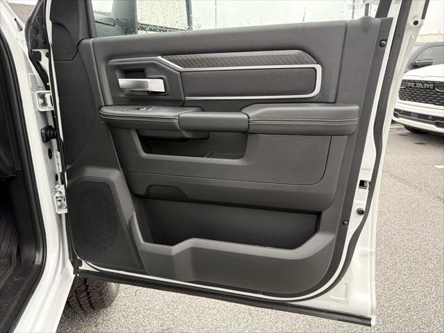 2026 Ram 2500 Big Horn Crew Cab 4x4 64 Box