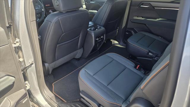2027 GMC Acadia AWD AT4