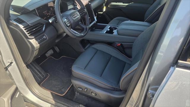 2027 GMC Acadia AWD AT4