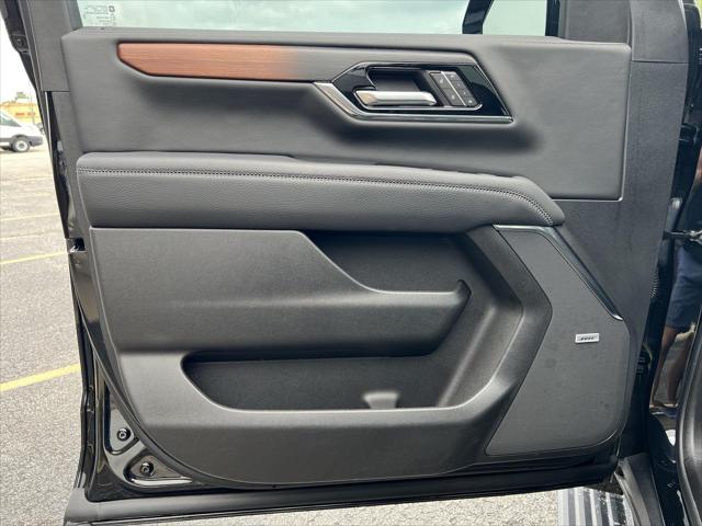 2025 GMC Yukon 4WD Denali