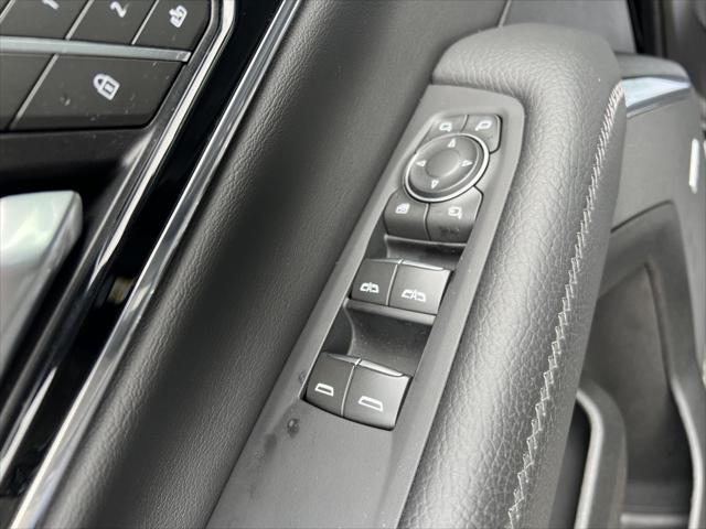 2025 GMC Yukon 4WD Denali