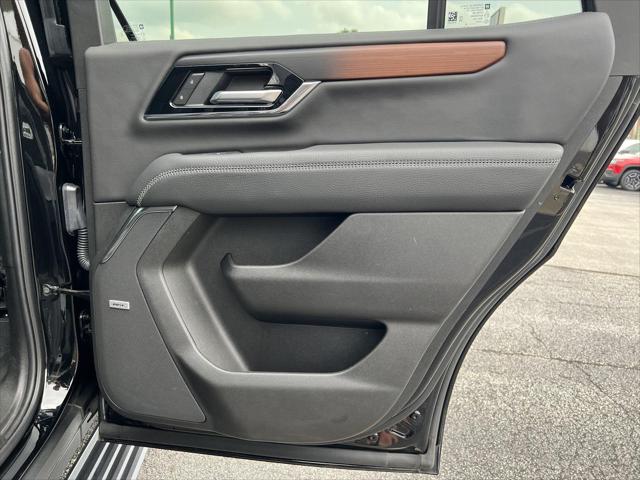 2025 GMC Yukon 4WD Denali