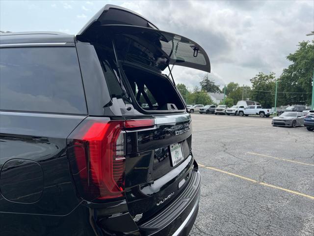 2025 GMC Yukon 4WD Denali