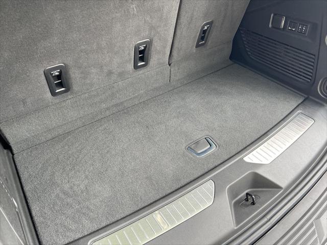 2025 GMC Yukon 4WD Denali