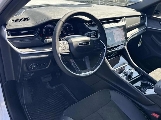 2027 Jeep Grand Cherokee L Laredo Altitude 2027 Jeep Grand Cherokee L Laredo Altitude