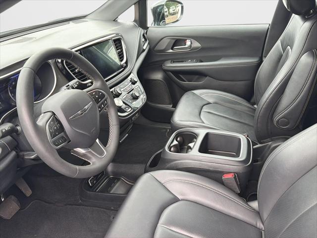 2025 Chrysler Pacifica Select 2025 Chrysler Pacifica Select