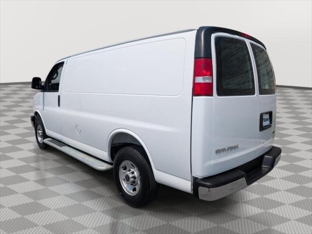 2025 GMC Savana Cargo RWD 2500 Regular Wheelbase Work Van 2025 GMC Savana Cargo RWD 2500 Regular Wheelbase Work Van