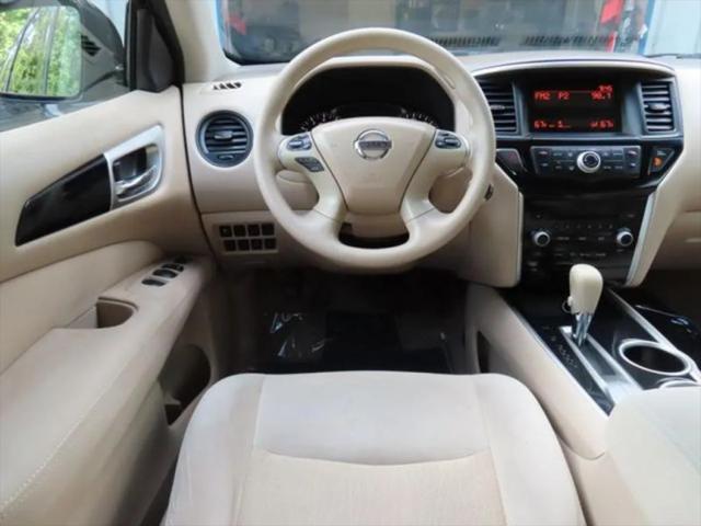 2014 Nissan Pathfinder S