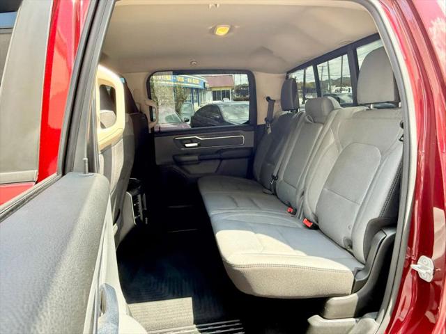 2019 Ram 1500 Big Horn/Lone Star Crew Cab 4x4 5'7" Box