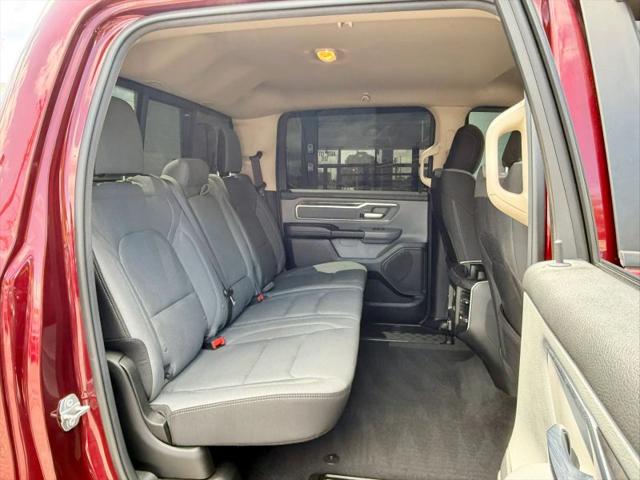 2019 Ram 1500 Big Horn/Lone Star Crew Cab 4x4 5'7" Box