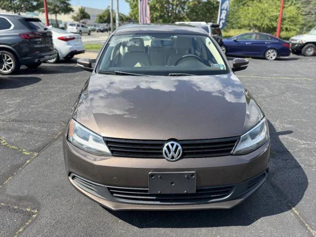 2011 Volkswagen Jetta 2.5L SE for sale in Medford, NY
