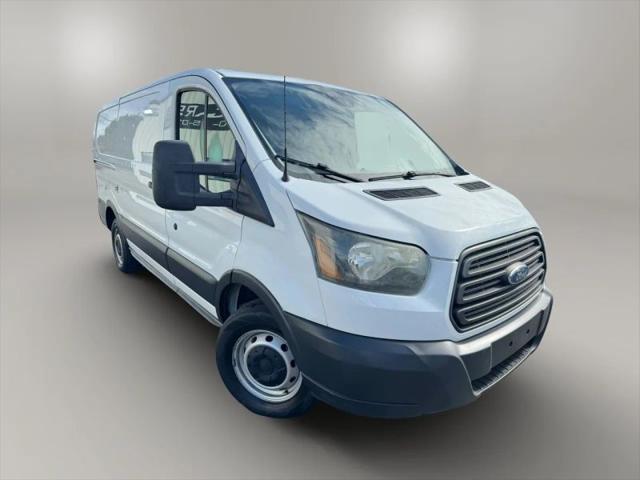 2016 Ford Transit w/60/40 Side Door w/RWB