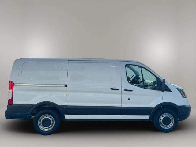2016 Ford Transit w/60/40 Side Door w/RWB