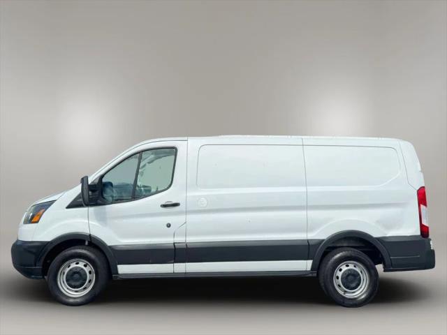 2016 Ford Transit w/60/40 Side Door w/RWB