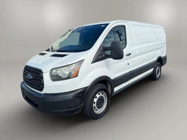 2016 Ford Transit w/60/40 Side Door w/RWB