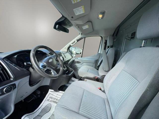 2016 Ford Transit w/60/40 Side Door w/RWB