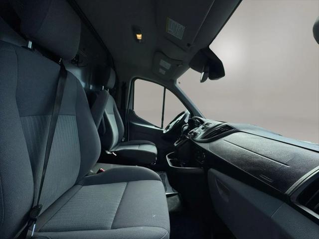 2016 Ford Transit w/60/40 Side Door w/RWB