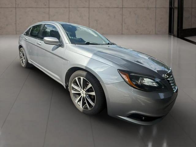 2014 Chrysler 200 Limited