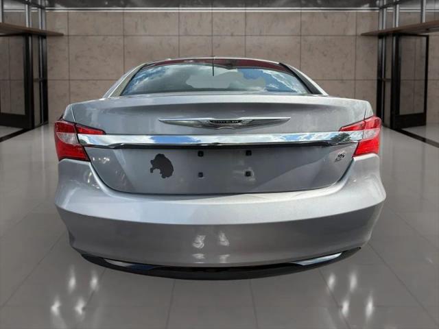 2014 Chrysler 200 Limited