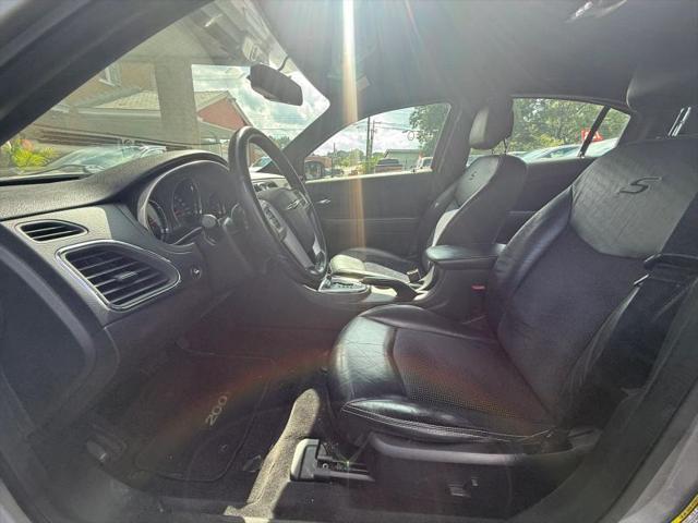 2014 Chrysler 200 Limited