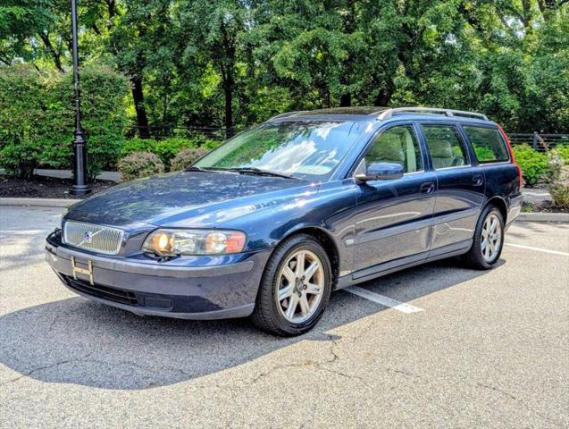 2004 Volvo V70 2.5T for sale in Garfield, NJ